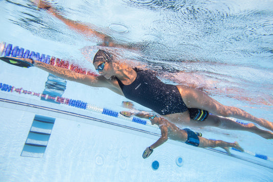 How to Choose Swimming Hand Paddles