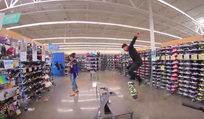 Skateboarders Discover Decathlon for the First Time