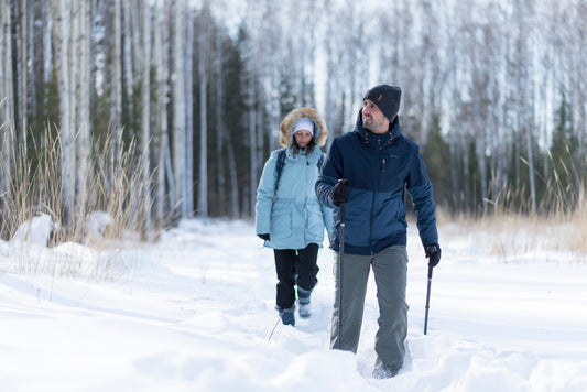 How to Choose Socks for Snow Hiking