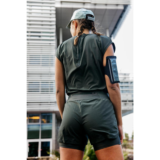KIPRUN Women's Running Smartphone Armband - Black, black Image 4 of 5
