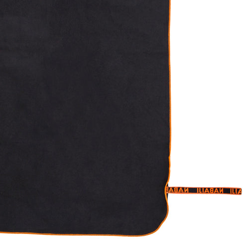 A photo of the Swimming Microfibre Towel Size XL in use
