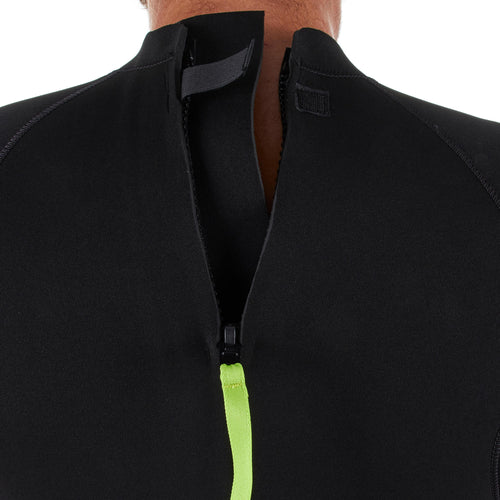 A photo of the Men's Surfing 4 3 mm Neoprene Wetsuit 100 - Black in use