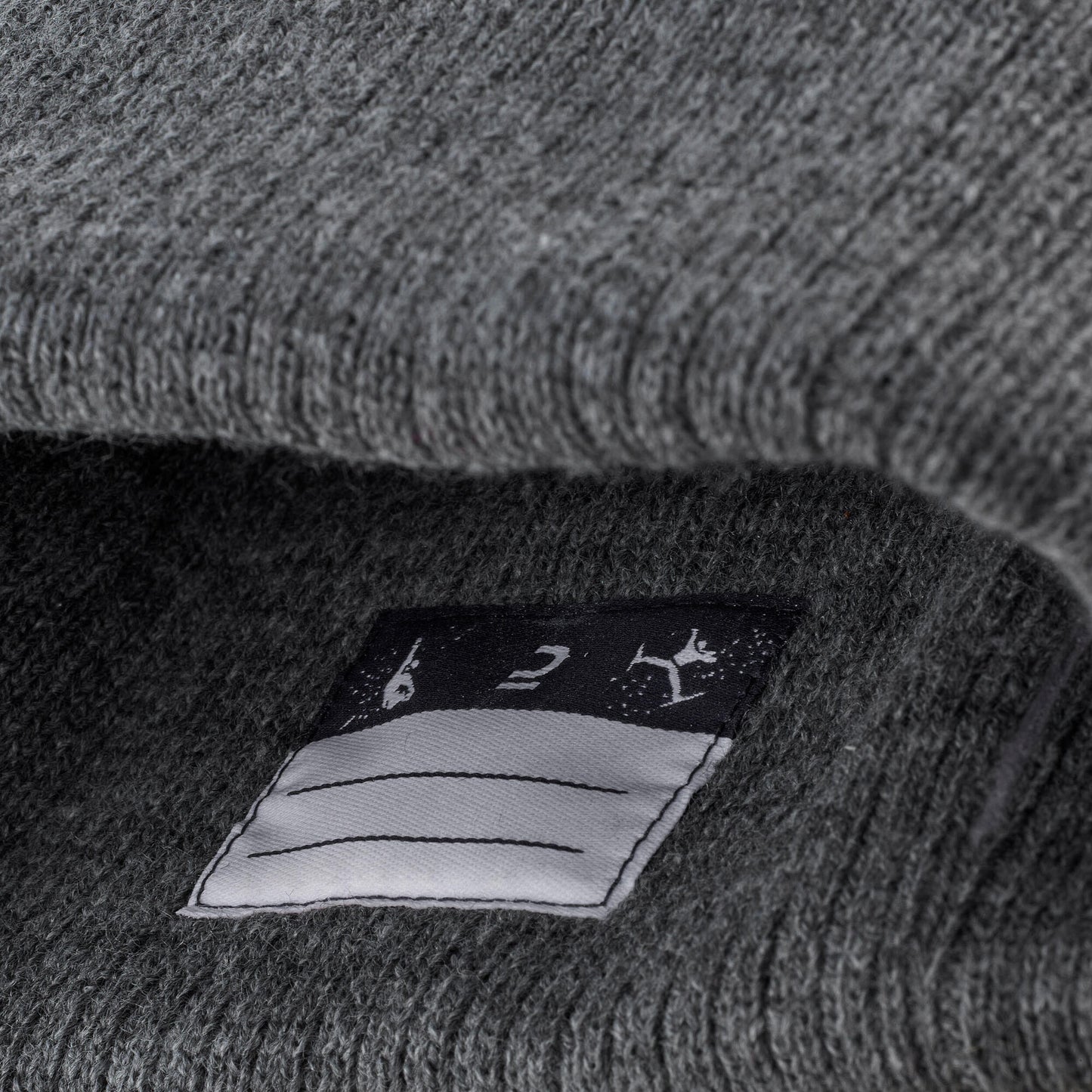 {*pebble-gray-8519721*}