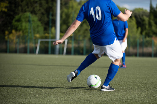 Adult Football Shirt Essential - Blue, bright indigo Image 2 of 3