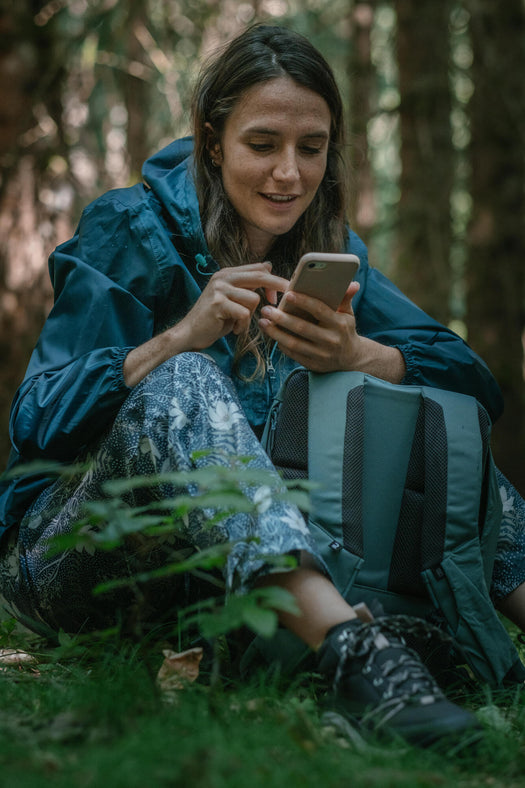 Women's Windproof and Water-repellent Hiking Jacket - Raincut 1 2 Zip, dark petrol blue Image 3 of 4