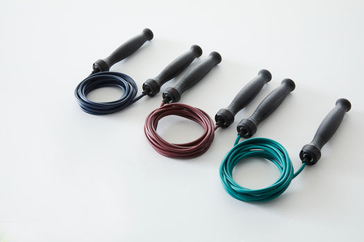 Skipping Rope 500 Rubber, burgundy Image 2 of 5
