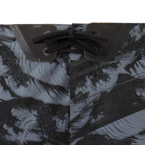 A photo of the 900 Standard Surfing Boardshorts in use