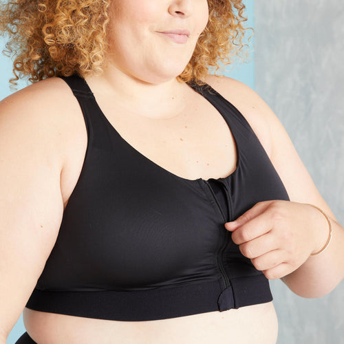 A photo of the High-Support Zip-Front Fitness Bra 920 - Black in use