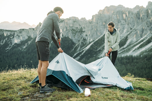 Quechua 2 Second Easy Fresh & Black Waterproof Pop Up Camping Tent 2 Person, iced coffee Image 1 of 5