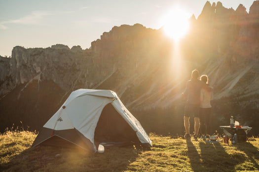 Quechua 2 Second Easy Fresh & Black Waterproof Pop Up Camping Tent 2 Person, iced coffee Image 4 of 5