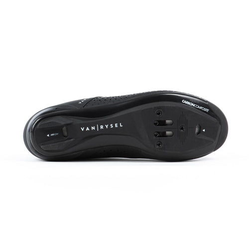 A photo of the Road Cycling Shoes Road 520 - Black in use