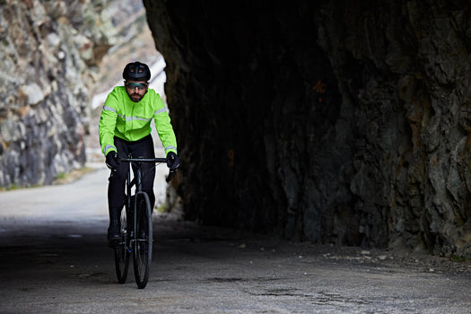 Triban RC100 High Visibility Winter Cycling Jacket Men's, fluoresent yellow green Image 1 of 5