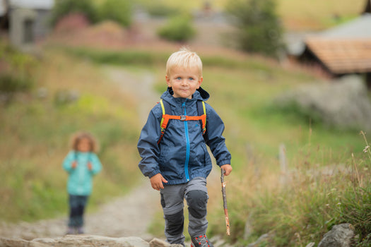 Quechua MH500 Waterproof Hiking Jacket Kids', blue Image 2 of 5