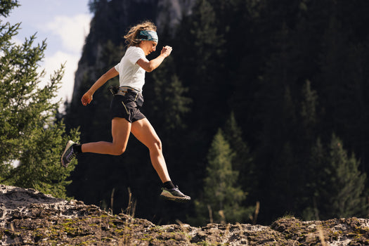 WOMEN'S TRAIL RUNNING BAGGY SHORTS - BLACK, black Image 1 of 9