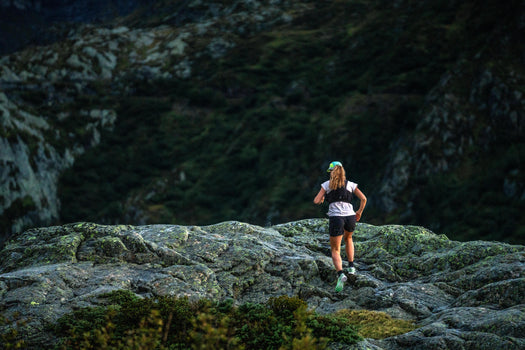 WOMEN'S TRAIL RUNNING BAGGY SHORTS - BLACK, black Image 2 of 9