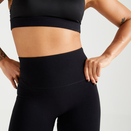 A photo of the Seamless Lace Detail Workout Leggings Women's in use