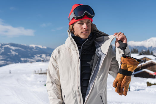 Wedze Fisherman Ski Beanie, fluoresent red Image 1 of 5