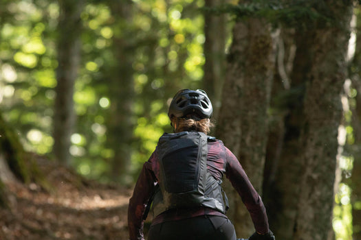 Mountain Bike Hydration Backpack Explore 7L 2L Water - Black, black Image 3 of 5
