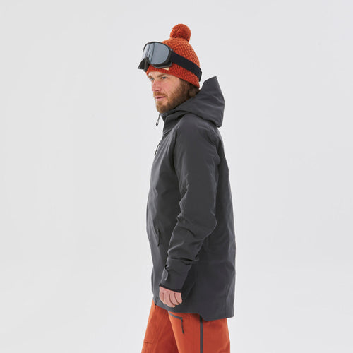 A photo of the M SKI JACKET FR500 - Charcoal grey in use