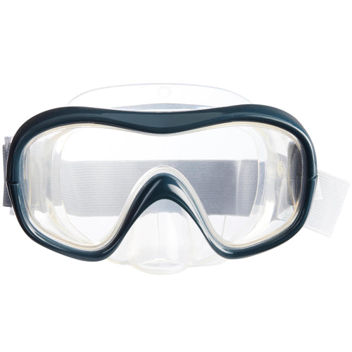 A photo of the Subea Kid's SNK 500 w Snorkel Holder Snorkeling Mask in use