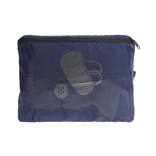 A photo of the Domyos 30 L Fold-Down Fitness Bag in use