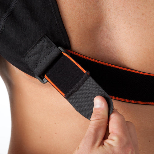 A photo of the Tarmak Mid 500 Left/Right Shoulder Support Adult in use