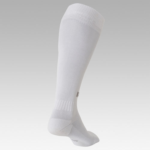 A photo of the Kids' Football Socks F100 - White in use