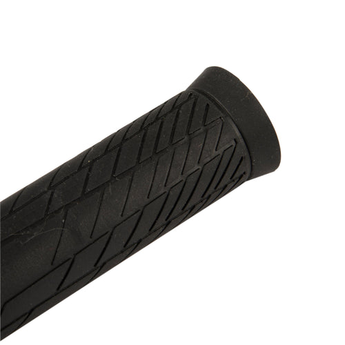 A photo of the Rockrider 100 Short Sport Grips in use