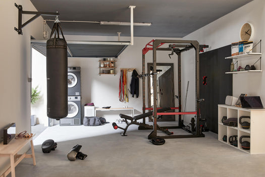 Kettlebell 16kg Cast Iron & Rubber Base, black Image 2 of 5