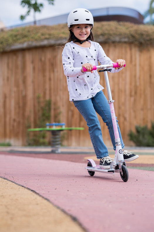 Oxelo MID1 Foldable Scooter Kids 3'6 to 4'9, hydrangea blue Image 3 of 9