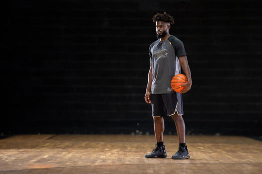 Tarmak FIBA BT900 Basketball Size 7, blood orange Image 4 of 5