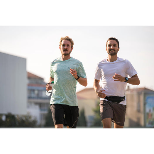 Kalenji Adjustable Running Belt for Any Size of Smartphone and Keys, black Image 1 of 5