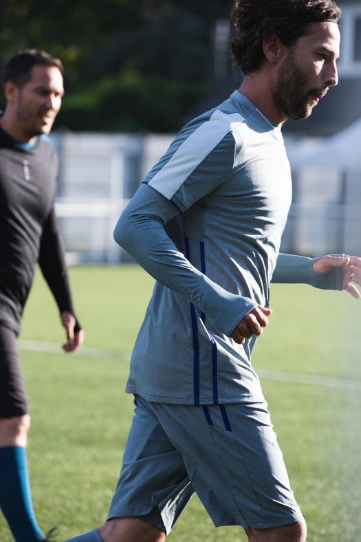 Keepdry 500 Long Sleeve Soccer Base Layer Top Adult, snow white Image 3 of 5
