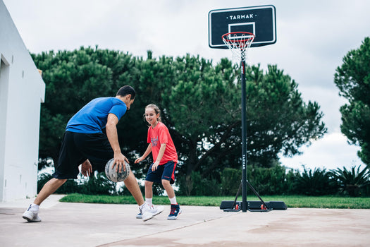 Basketball Hoop with Adjustable Stand (from 2.20 to 3.05m) B100 Easy - Black, black Image 1 of 5