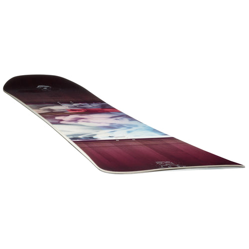 A photo of the Women's Freestyle & All Mountain Snowboard - Endzone 500 in use