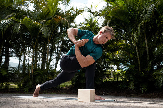 Domyos Woven Power Yoga Pants Men's, black Image 2 of 4