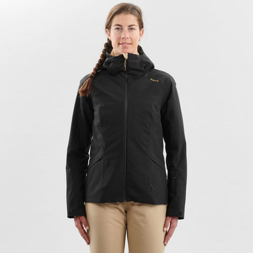 A photo of the Wedze 500 Piste Ski Jacket Women's in use