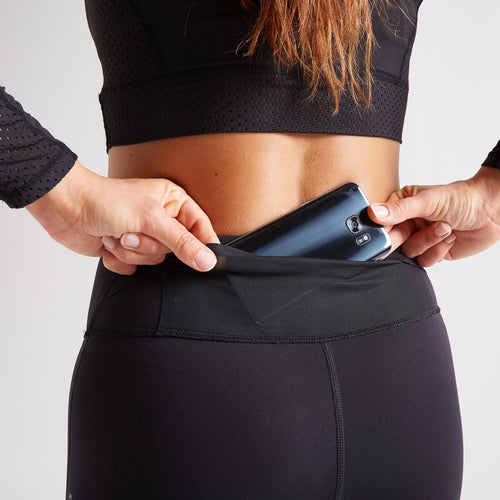 A photo of the Shaping High-Waisted Fitness Cardio Leggings - Black in use