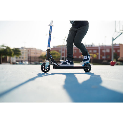 Oxelo MID1 Foldable Scooter Kids 3'6 to 4'9, hydrangea blue Image 9 of 9