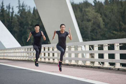Kiprun Skincare Breathable Running T-Shirt Men's, black Image 3 of 5