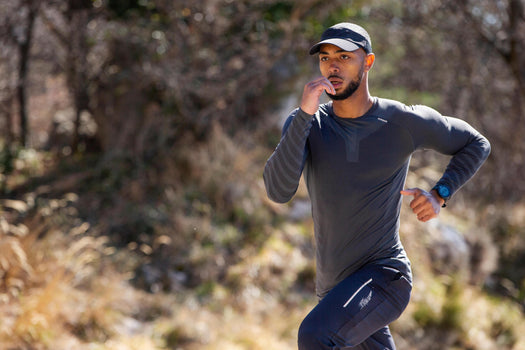Kiprun Skincare Long Sleeved Winter Running T-Shirt Men's, carbon gray Image 4 of 5