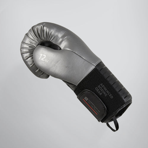 A photo of the 900 Boxing Sparring Gloves in use