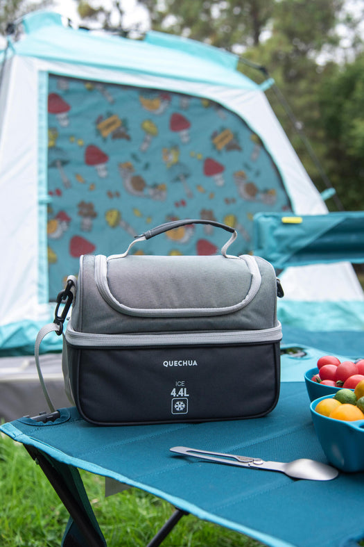 Quechua MH500 4.4 L Dual Compartment Hiking Box + 2 Containers, carbon gray Image 2 of 5