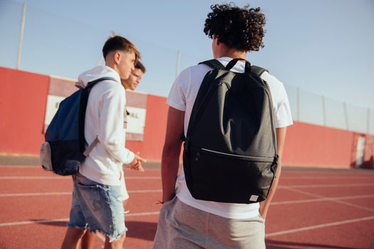 Kipsta Essential 24 L Backpack, carbon gray Image 2 of 5