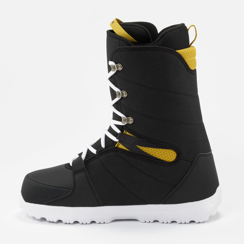 A photo of the Men's Beginner Snowboard Boots SNB 100 - Black in use
