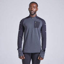Kiprun Warm Light Long Sleeve Winter Running T-Shirt Men's, Image of