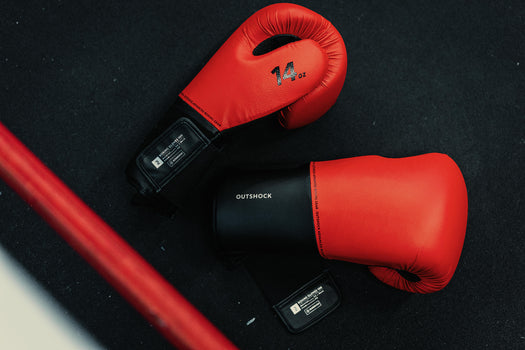 100 Essential Boxing Gloves 8 oz - 14 oz, cherry red Image 4 of 5