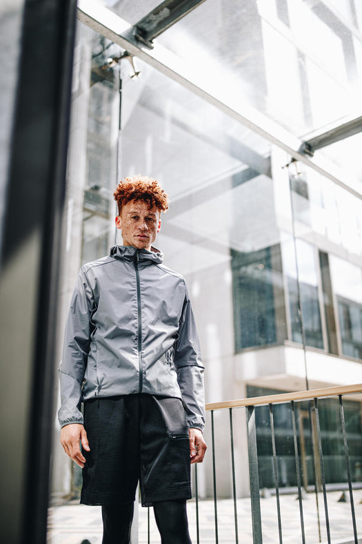 Kalenji Windproof and Rainproof Running Jacket Men's, pebble gray Image 4 of 10
