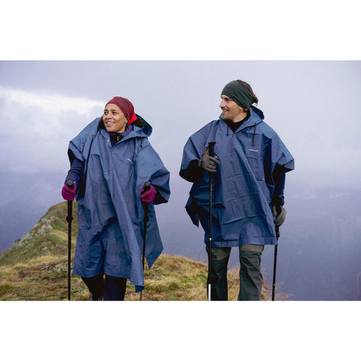 Forclaz Arpenaz 10 L Hiking Rain Poncho, storm gray Image 4 of 6