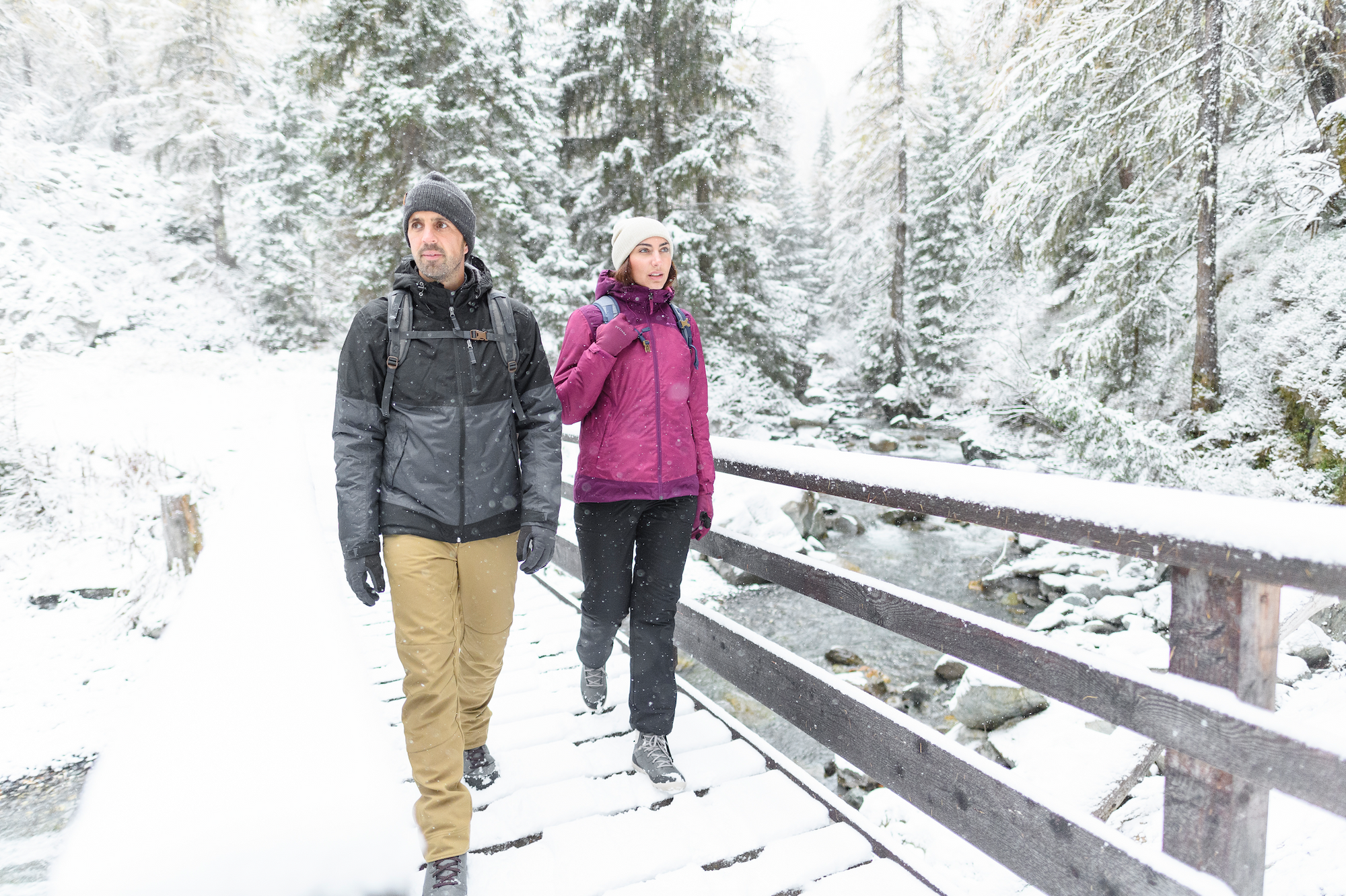 Stay Warm and Dry When Hiking: The 3-Layer Technique